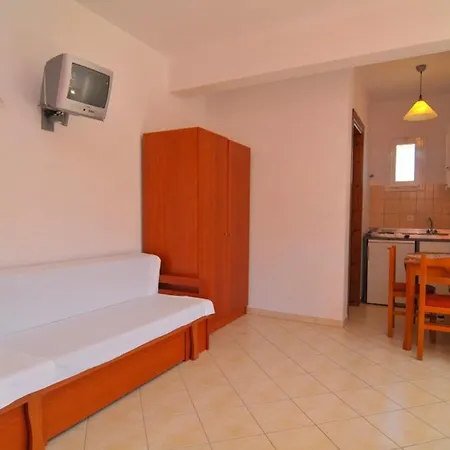 Room In Studio - Hotel Georgia - Bright Rooms Near The Golden Beach In Thassos Island * Chrisi Ammoudia